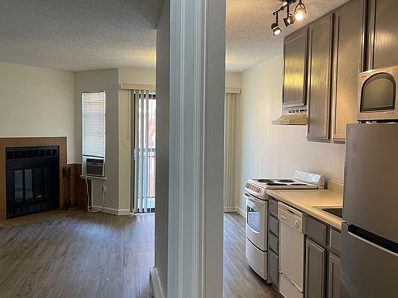 3rd image of 1934 18th St APT 2