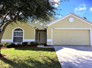 2044 Newtown Rd, Groveland, FL 34736