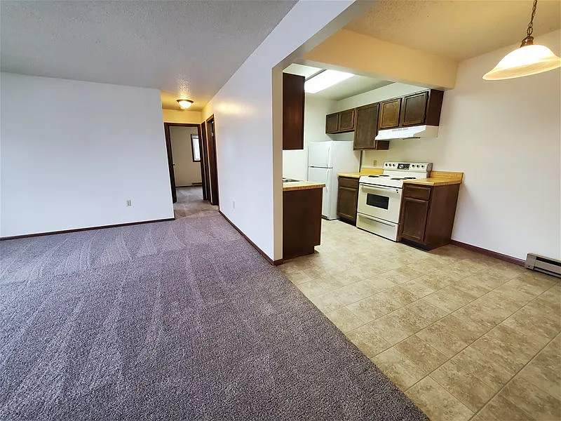 Building Photo - 2918 S 17th St #203