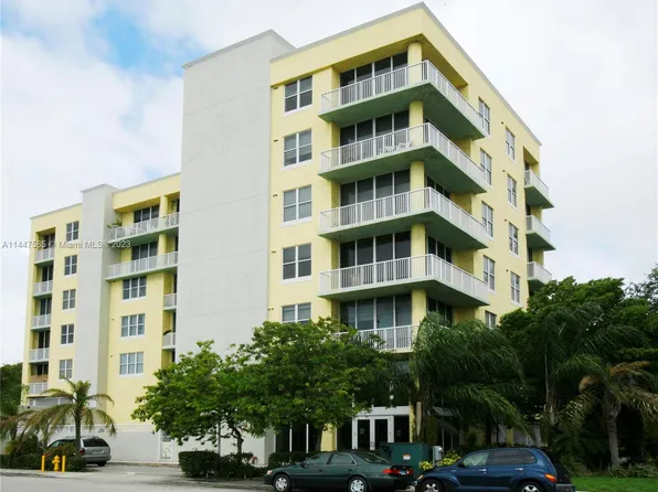 1350 NW 8th Ct #A6, Miami, FL 33136
