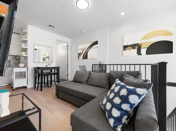 21-19 46th Avenue image 4 of 17