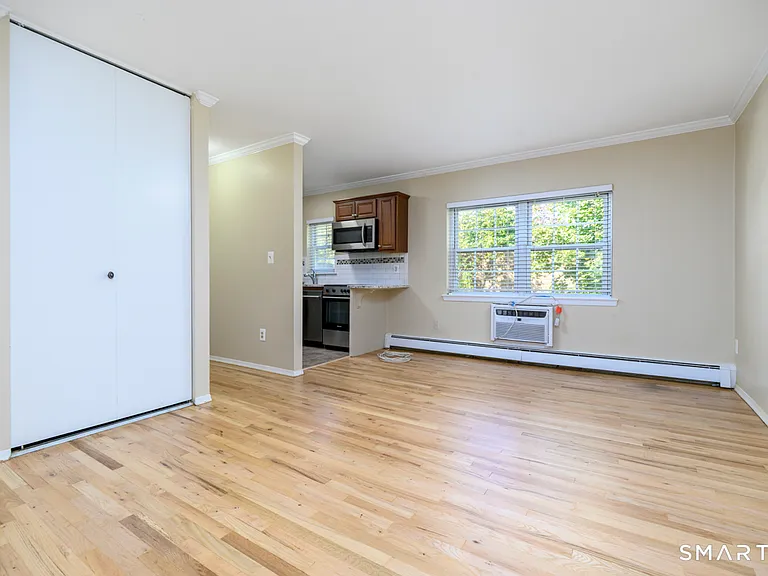 398 Courtland Ave #11 — Photo 3
