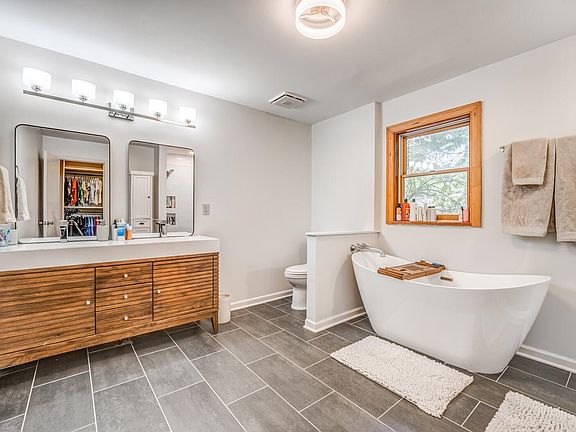 18th image of 8651 Baylor Rd