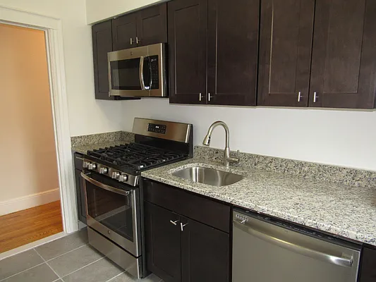 Rented by Kian Realty | media 13