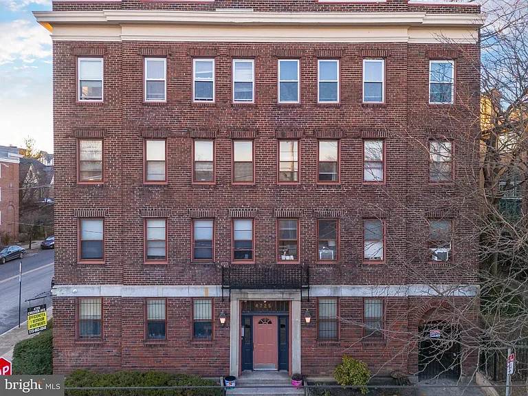 4725-4727 Chester Ave #B8 — Photo 1