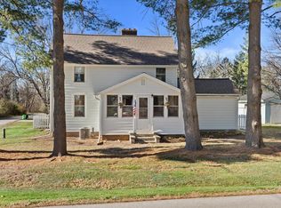 W380N8481 Mill STREET, Oconomowoc, WI 53066