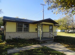 905 N Oak Ave, Ada, OK 74820