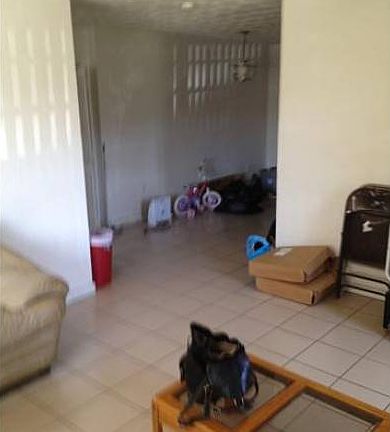 INTERIOR LIVING SPACE