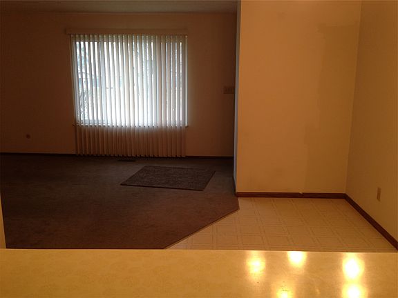 4th image of 9078 Mandel Dr