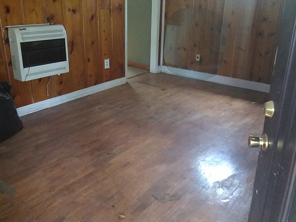 4th image of 406 W Mississippi Ave