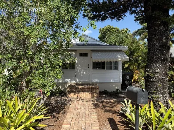 427 N J St, Lake Worth, FL 33460
