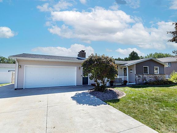 2nd image of 3330 Shane Dr
