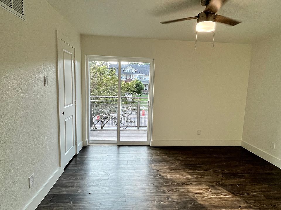 1st image of 4502 Gaston Ave APT 222