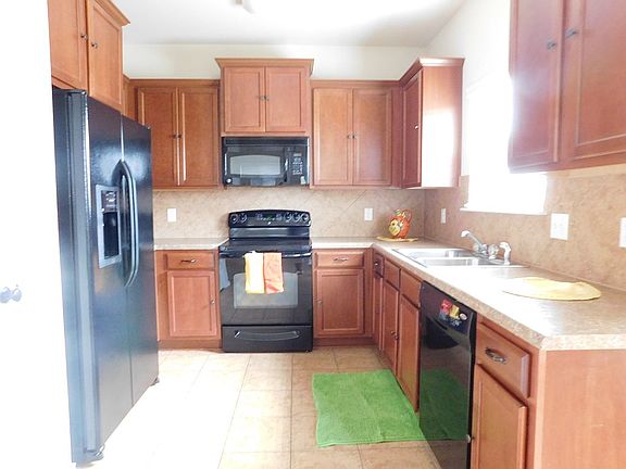 3rd image of 5104 Willamette Ln