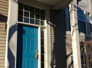 926 S Darla Ct, Waukegan, IL 60085