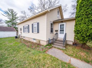 213 7th St NW, Faribault, MN 55021