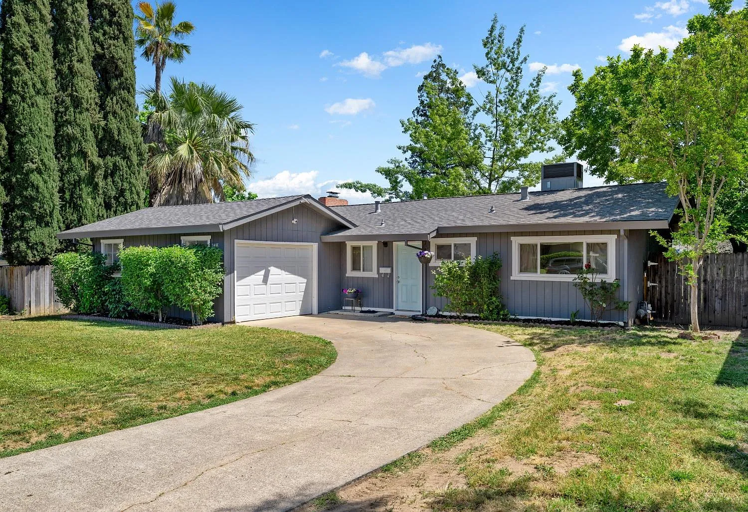 7448 Morningside Way photo 1
