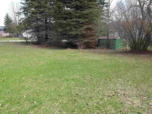 3rd image of 0 Balsam Ave