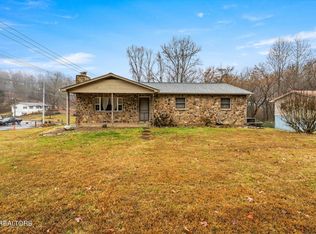 8403 Heiskell Rd, Powell, TN 37849