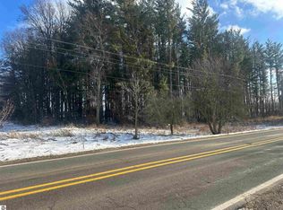 8450 N Brinton Rd, Lake, MI 48632