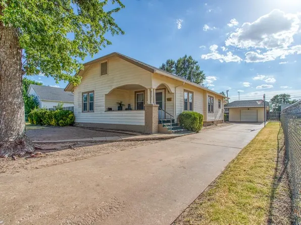 911 N Noble Ave, Watonga, OK 73772