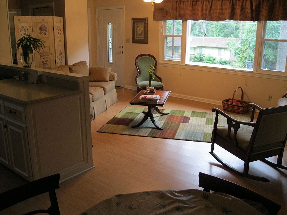 2nd image of 1518 Kuhlacres Dr