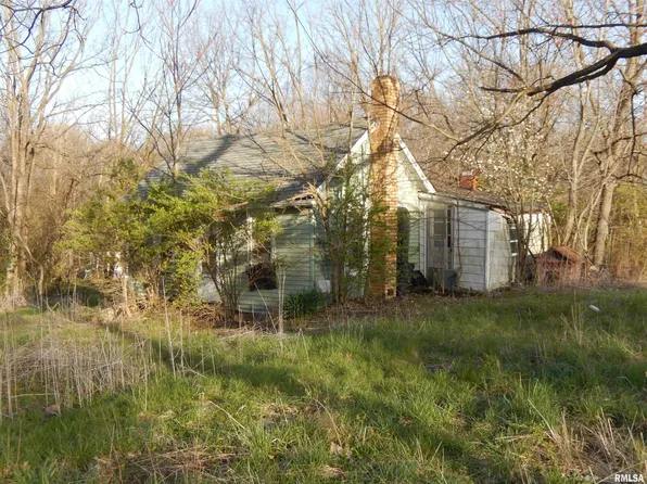 614 McLean St, Colchester, IL 62326