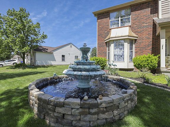 5th image of 4826 Edge Grove Dr
