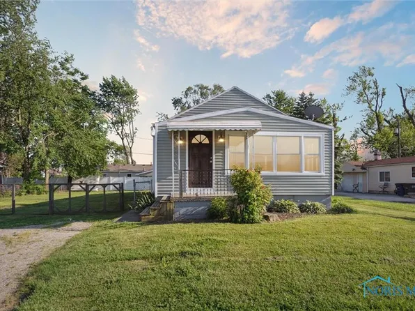 2156 Hoops Dr, Toledo, OH 43611