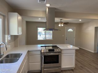 3040 W Holly St, Phoenix, AZ 85009