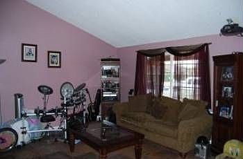 2nd image of 68 Bernal Way
