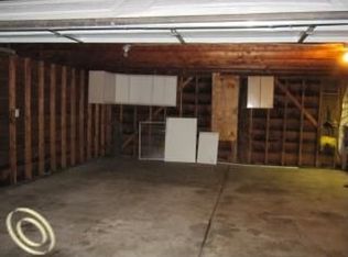 2173 Pearl Ave, Warren, MI 48091