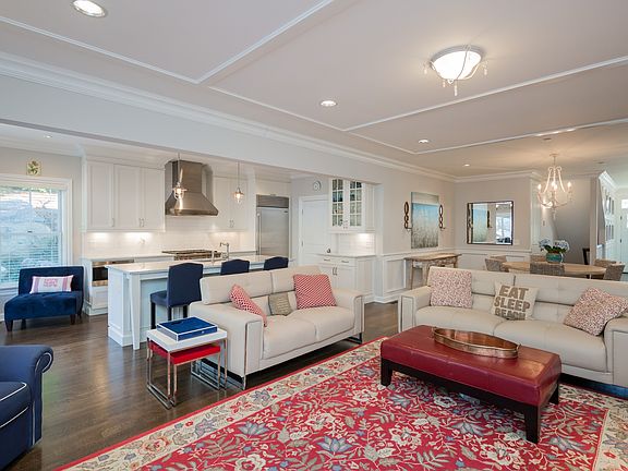 3rd image of 111 High Pond Ln