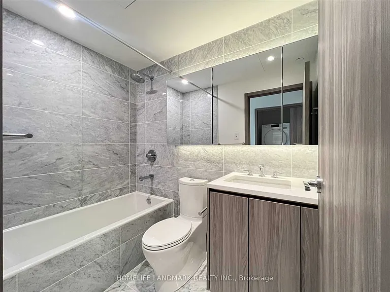 85 McMahon Dr #1810 — Photo 13