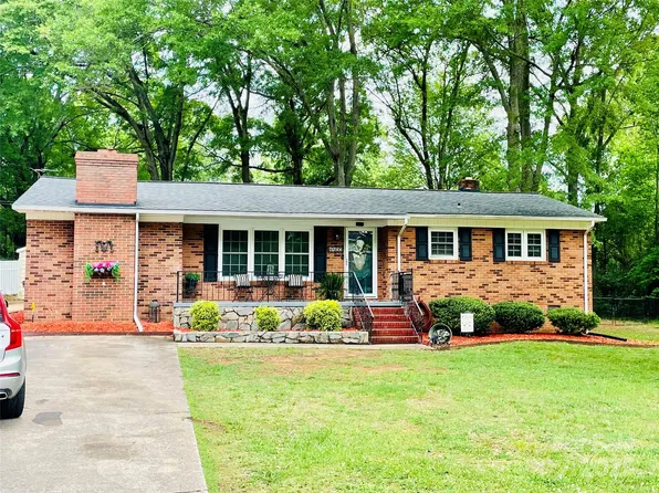 1400 Lackey St, Shelby, NC 28152