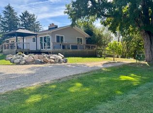 3061 Cooley Lake Rd, Highland, MI 48356