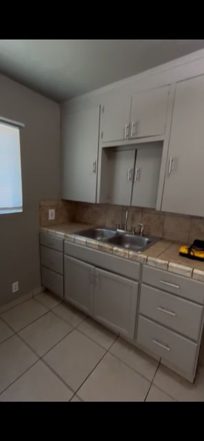 1st image of 601 N I St APT 7