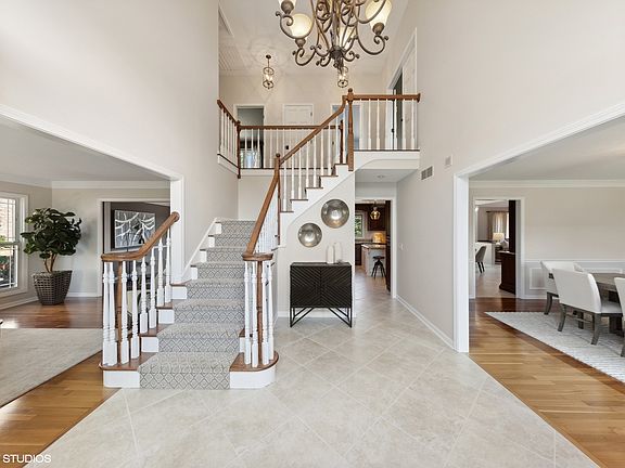 2nd image of 1508 Willow Creek Ln