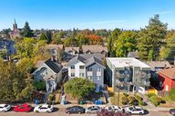 Brooklyn Ave-S0810-032.jpg