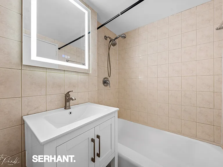 301 E 63rd St #14A — Photo 12