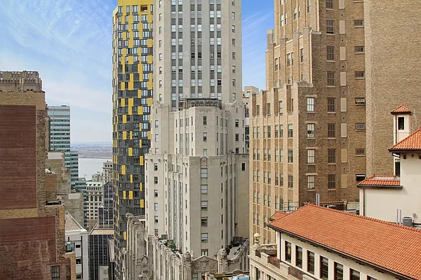 Rented by Corcoran | media 6