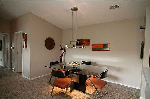 dining room before stone 