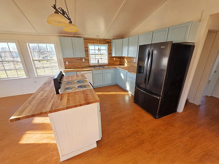 405 Blue Water Blvd — Photo 14