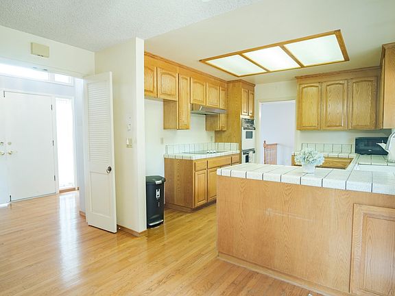 2nd image of 1478 Nesbit Ct