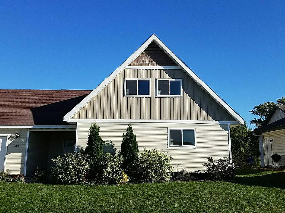 2nd image of 301 Juniper Ln NW