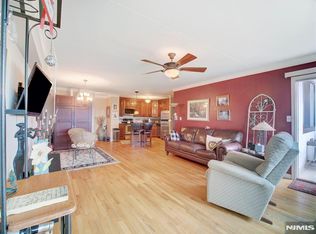 250 Gorge Rd APT 22F, Cliffside Park, NJ 07010