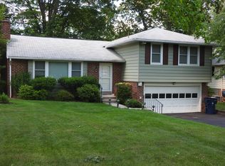 40 Mercer Hill Rd, Ambler, PA 19002