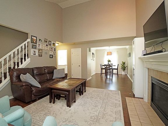 4th image of 6614 Water Lily Ln