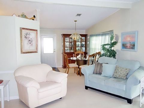 2nd image of 2425 Harden Blvd Lot 259