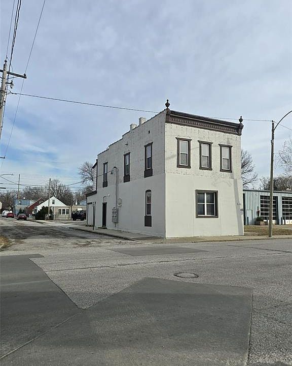 1st image of 1223 W Main St